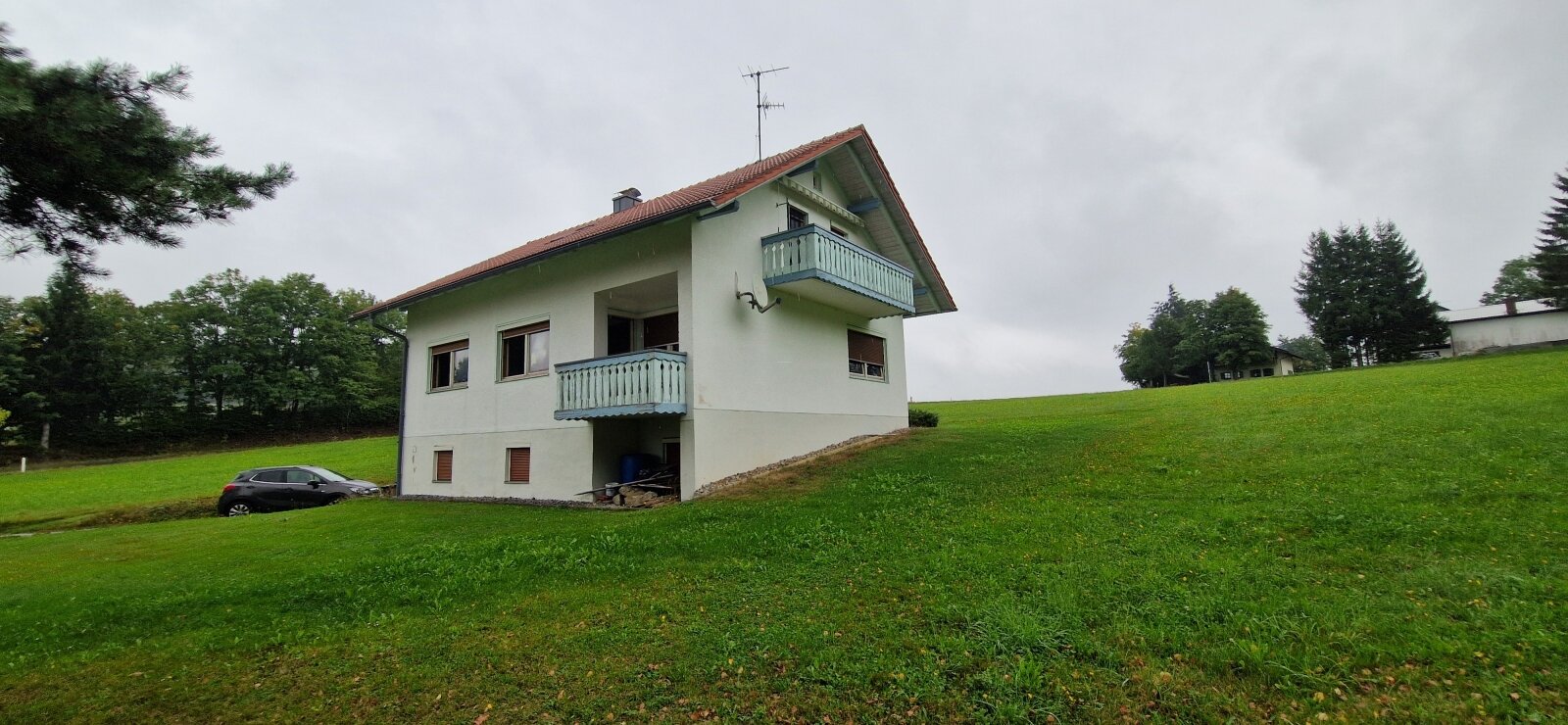 Idyllisches Ein- bis Zweifamilienhaus mit Fernblick Idyllisches Ein- bis Zweifamilienhaus mit Fernblick
